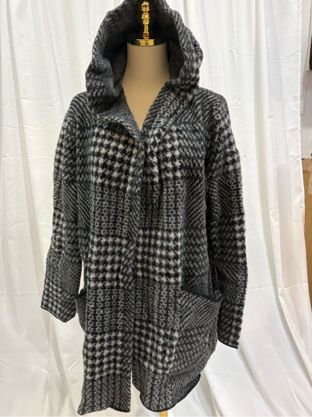 Cyrus Hooded Plaid Coatigan in Black & Gray